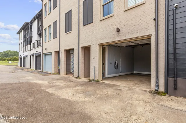 $978,000 | 145 Republic Street, Unit 431, Madison, MS 39110