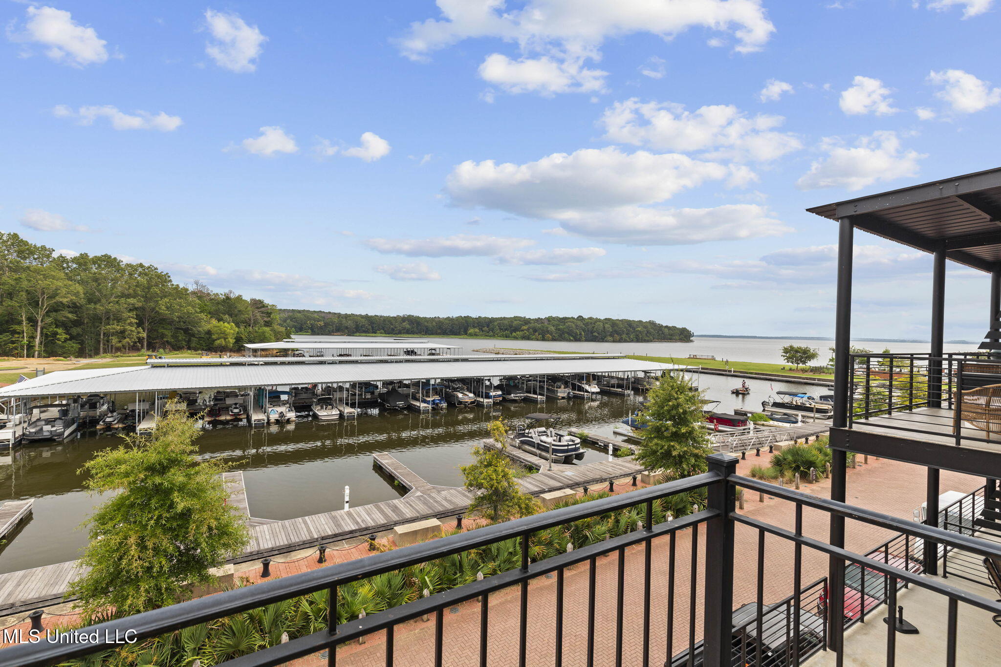 145 Republic Street, Unit 431 Madison, MS 39110 - Photo 51 of 116 48-web-or-mls-LR Penthouse-48