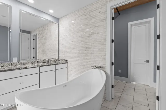 $978,000 | 145 Republic Street, Unit 431, Madison, MS 39110