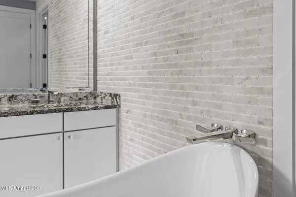 $898,000 | 145 Republic Street, Unit 431, Madison, MS 39110