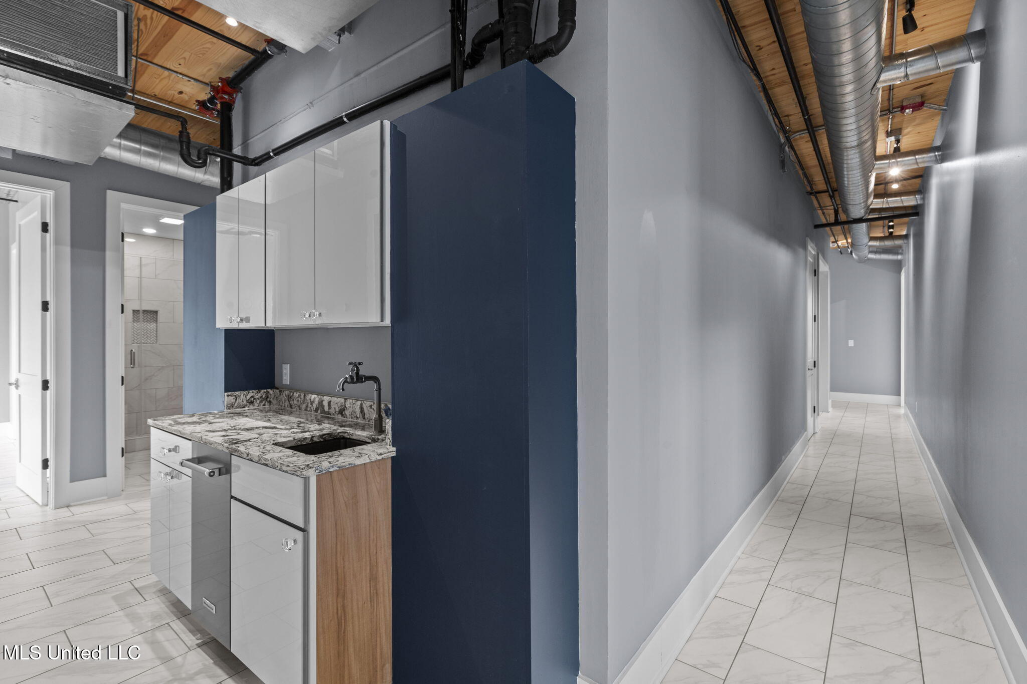 145 Republic Street, Unit 431 Madison, MS 39110 - Photo 71 of 116 68-web-or-mls-LR Penthouse-68