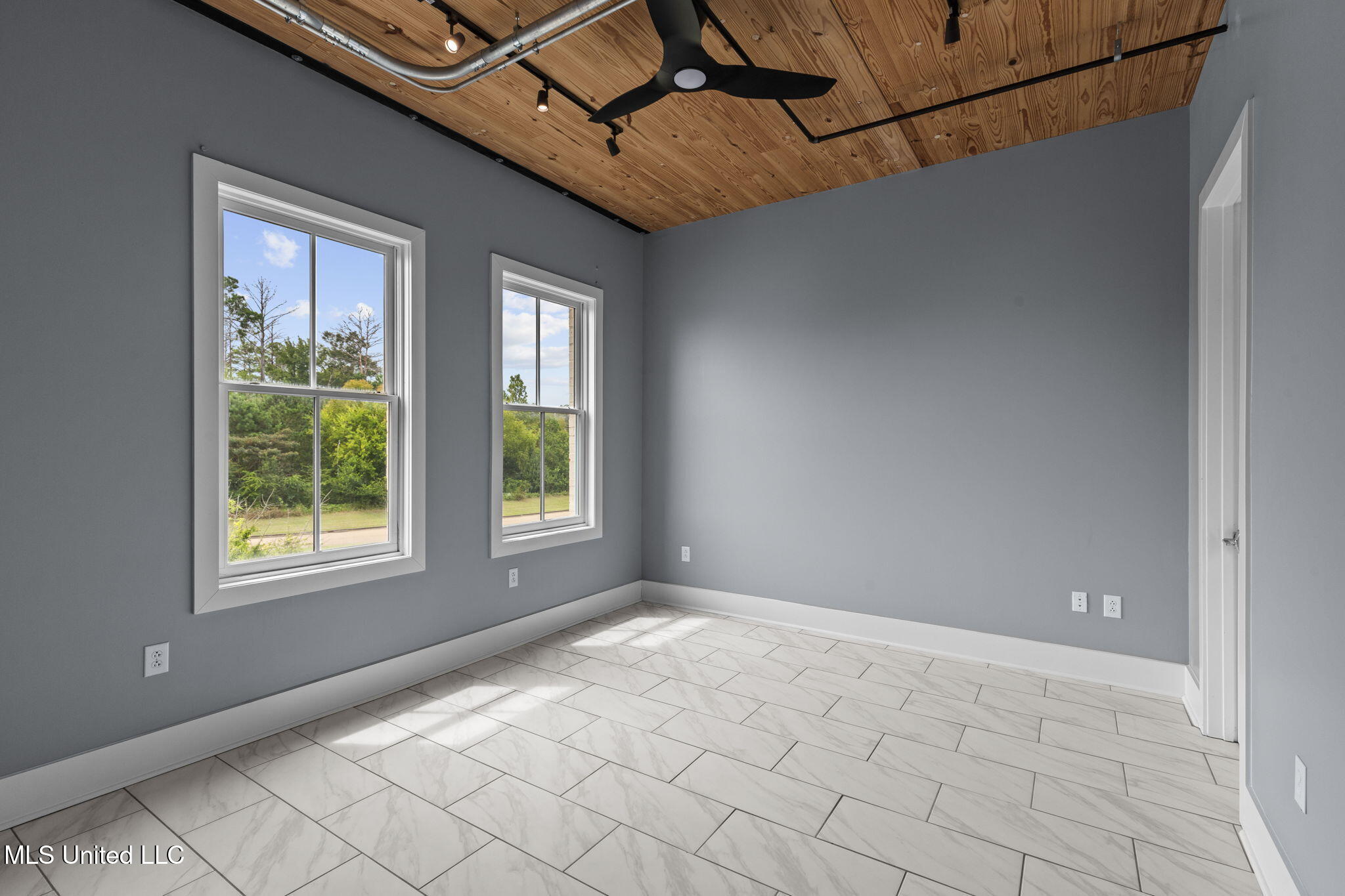 145 Republic Street, Unit 431 Madison, MS 39110 - Photo 75 of 116 72-web-or-mls-LR Penthouse-72