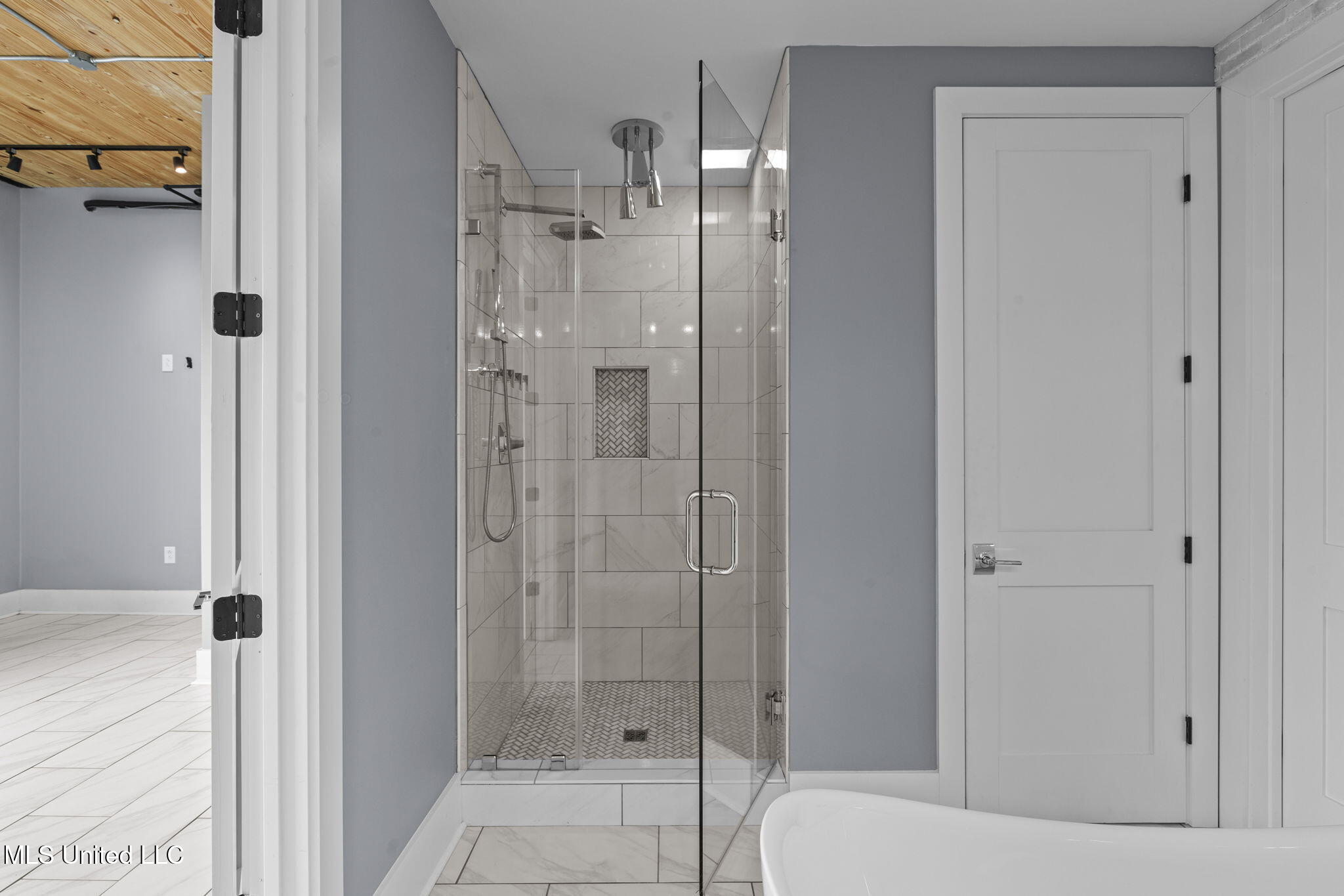 145 Republic Street, Unit 431 Madison, MS 39110 - Photo 90 of 116 85-web-or-mls-LR Penthouse-85