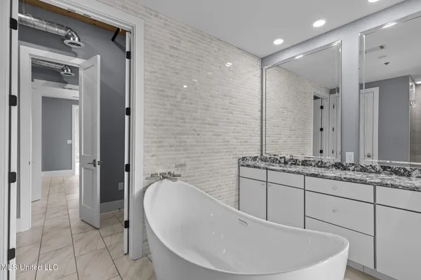 $898,000 | 145 Republic Street, Unit 431, Madison, MS 39110