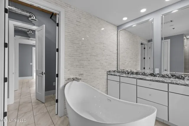 $978,000 | 145 Republic Street, Unit 431, Madison, MS 39110