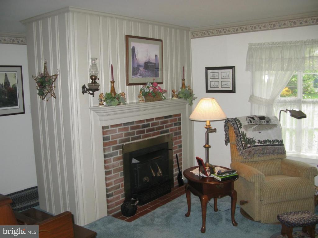 326 Owl Hill Road Lititz, PA 17543 - Photo 2 of 11