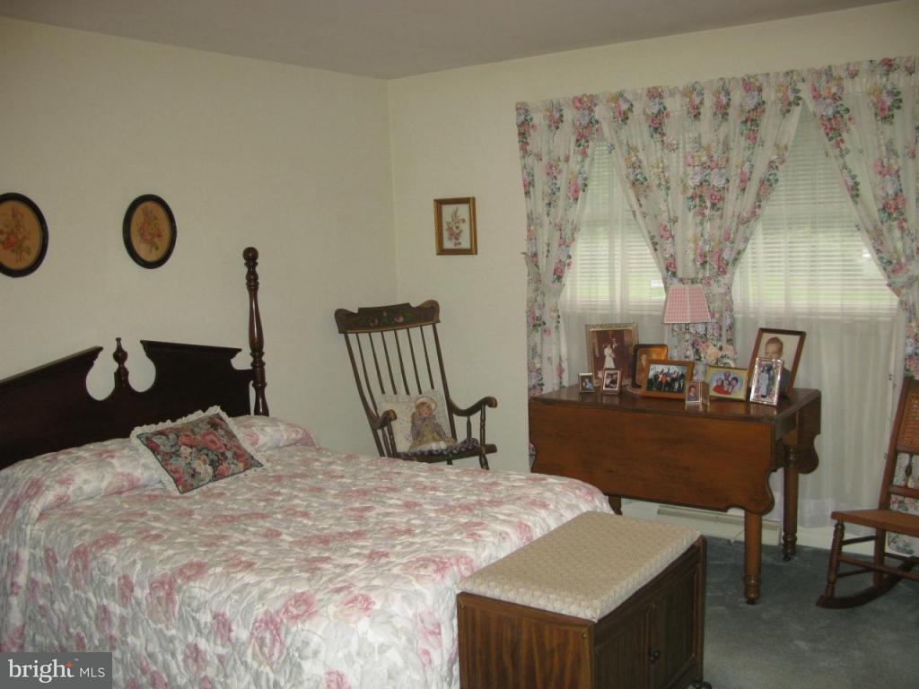 326 Owl Hill Road Lititz, PA 17543 - Photo 7 of 11