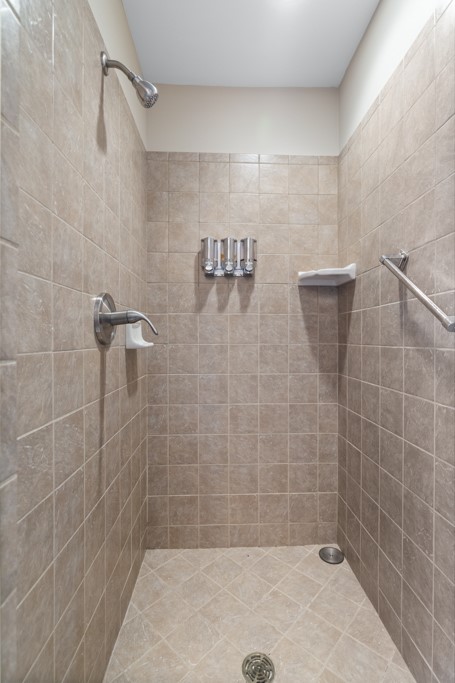 113 Aileen Lane Clemson, SC 29631 - Photo 21 of 35 Second level master bathroom separate shower