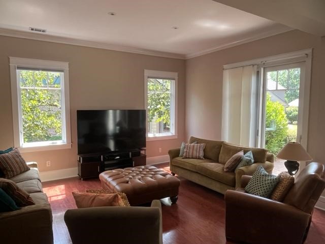 113 Aileen Lane Clemson, SC 29631 - Photo 4 of 35 Living Area