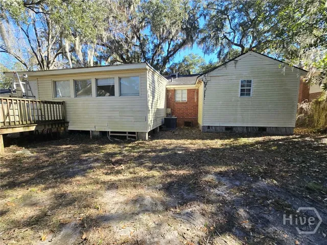 $2,100 | 5211 Habersham Street, Savannah, GA 31405