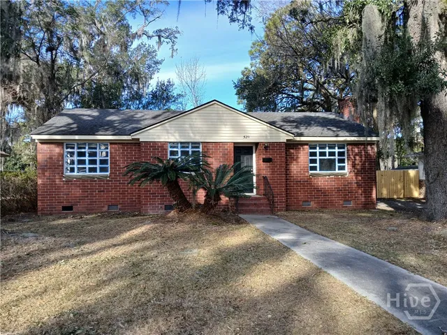 $2,100 | 5211 Habersham Street, Savannah, GA 31405