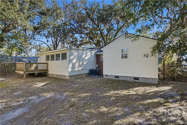 $2,100 | 5211 Habersham Street, Savannah, GA 31405