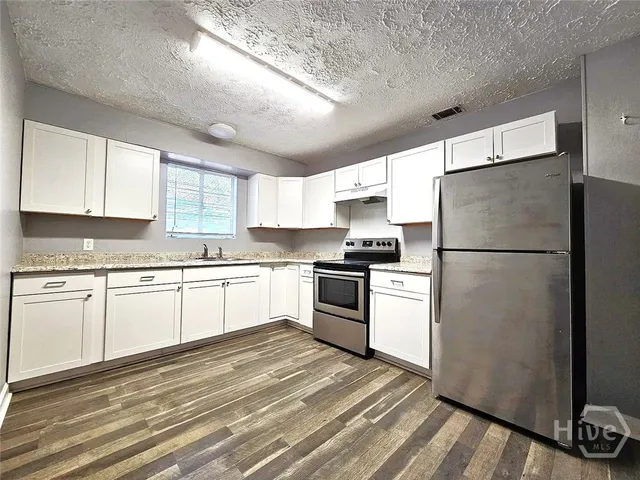 $2,100 | 5211 Habersham Street, Savannah, GA 31405