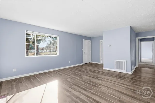 $2,100 | 5211 Habersham Street, Savannah, GA 31405