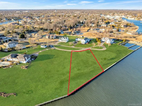 $1,600,000 | Lot 5 Overlea Court, Bay Shore, NY 11706