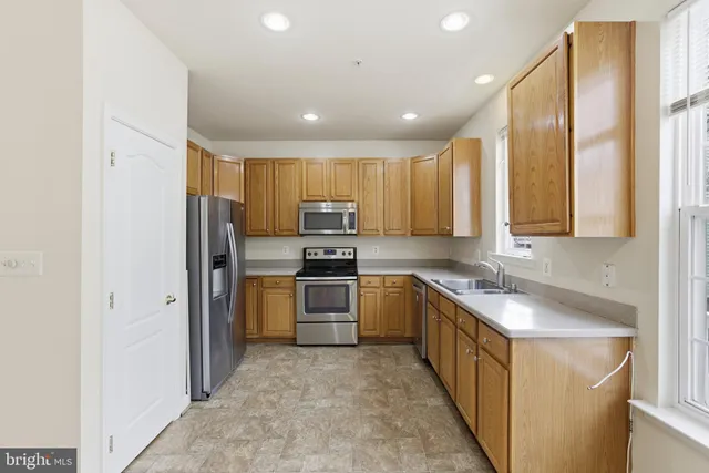 $2,390 | 5507 Hartfield Avenue, Suitland, MD 20746