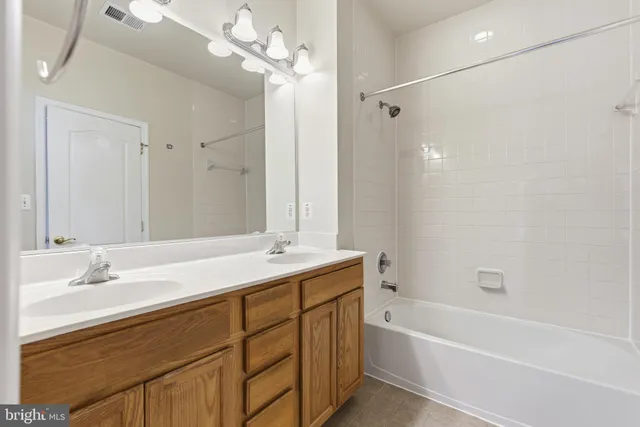 $2,390 | 5507 Hartfield Avenue, Suitland, MD 20746