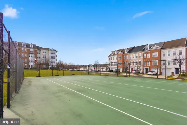 $2,390 | 5507 Hartfield Avenue, Suitland, MD 20746