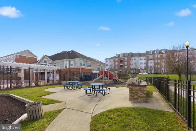 $2,390 | 5507 Hartfield Avenue, Suitland, MD 20746