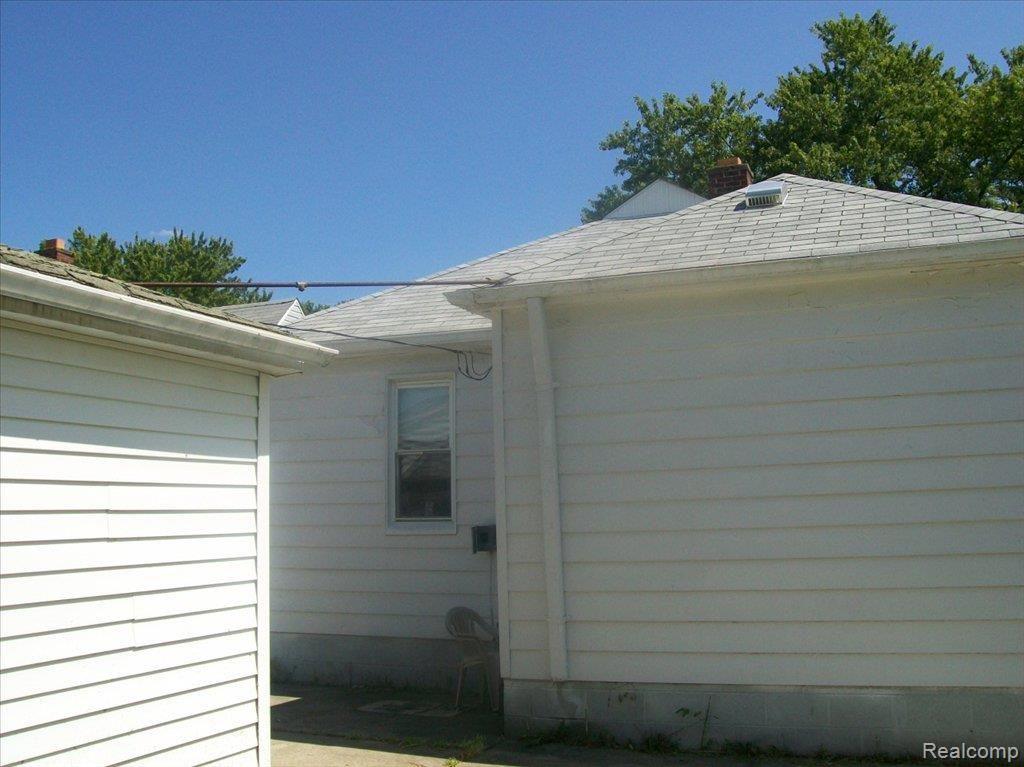 4130 Moore Street Inkster, MI 48141 - Photo 2 of 6 back of house 2 pic