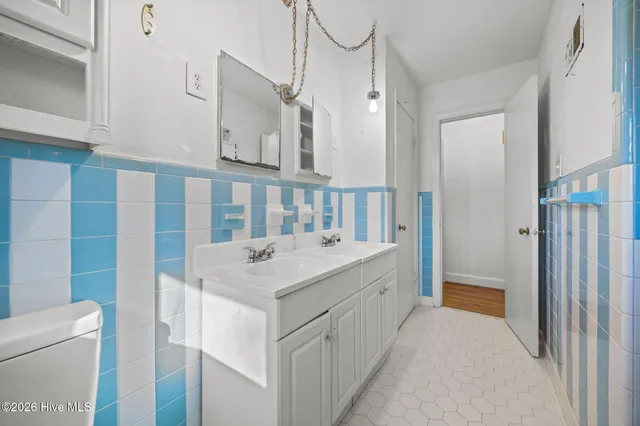 $295,000 | 205 Fenton Place, Jacksonville, NC 28540