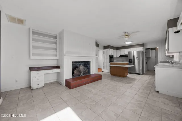 $295,000 | 205 Fenton Place, Jacksonville, NC 28540