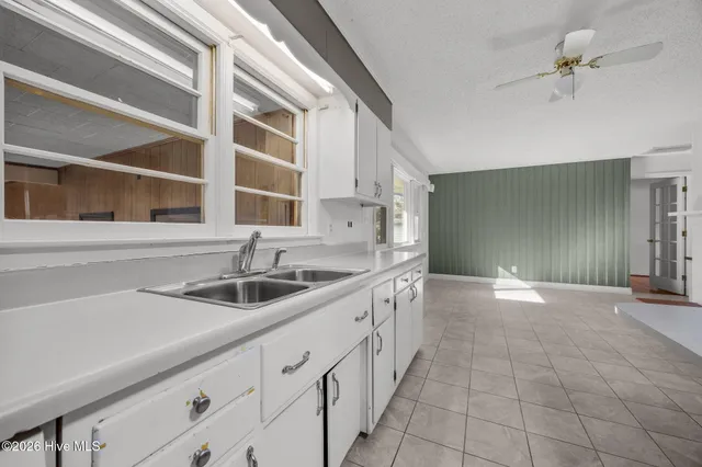 $295,000 | 205 Fenton Place, Jacksonville, NC 28540