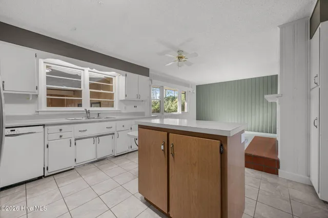 $295,000 | 205 Fenton Place, Jacksonville, NC 28540