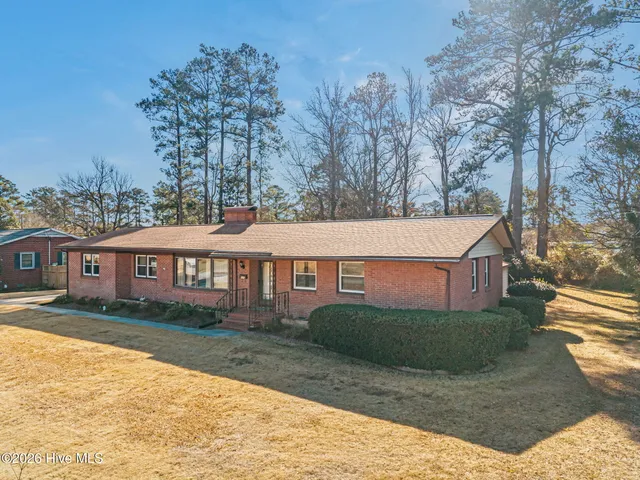 $295,000 | 205 Fenton Place, Jacksonville, NC 28540