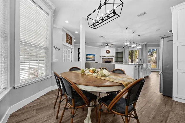 a view of a dining room and livingroom view