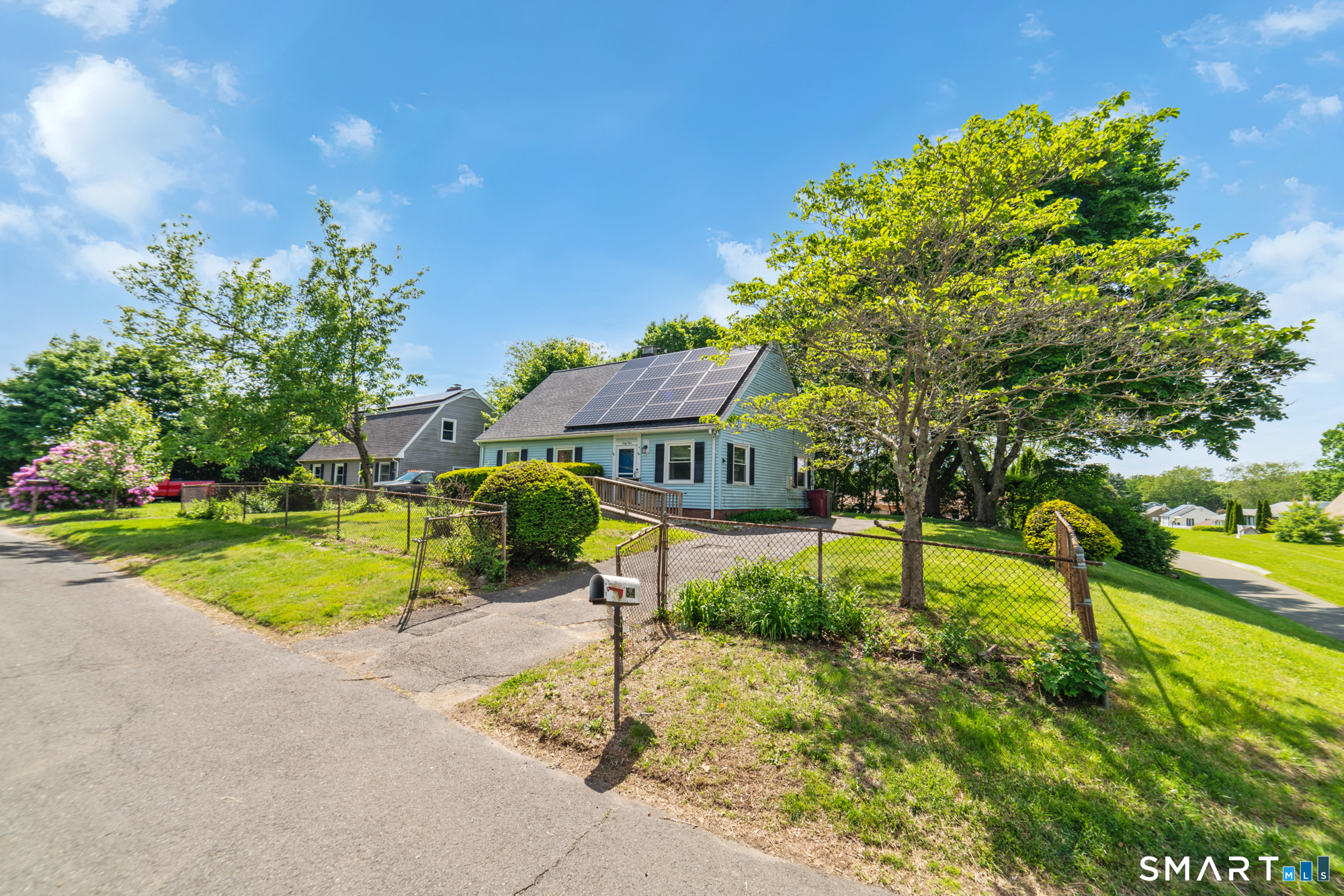 64 Morning Mist Road Naugatuck, CT 06770 - Photo 3 of 32