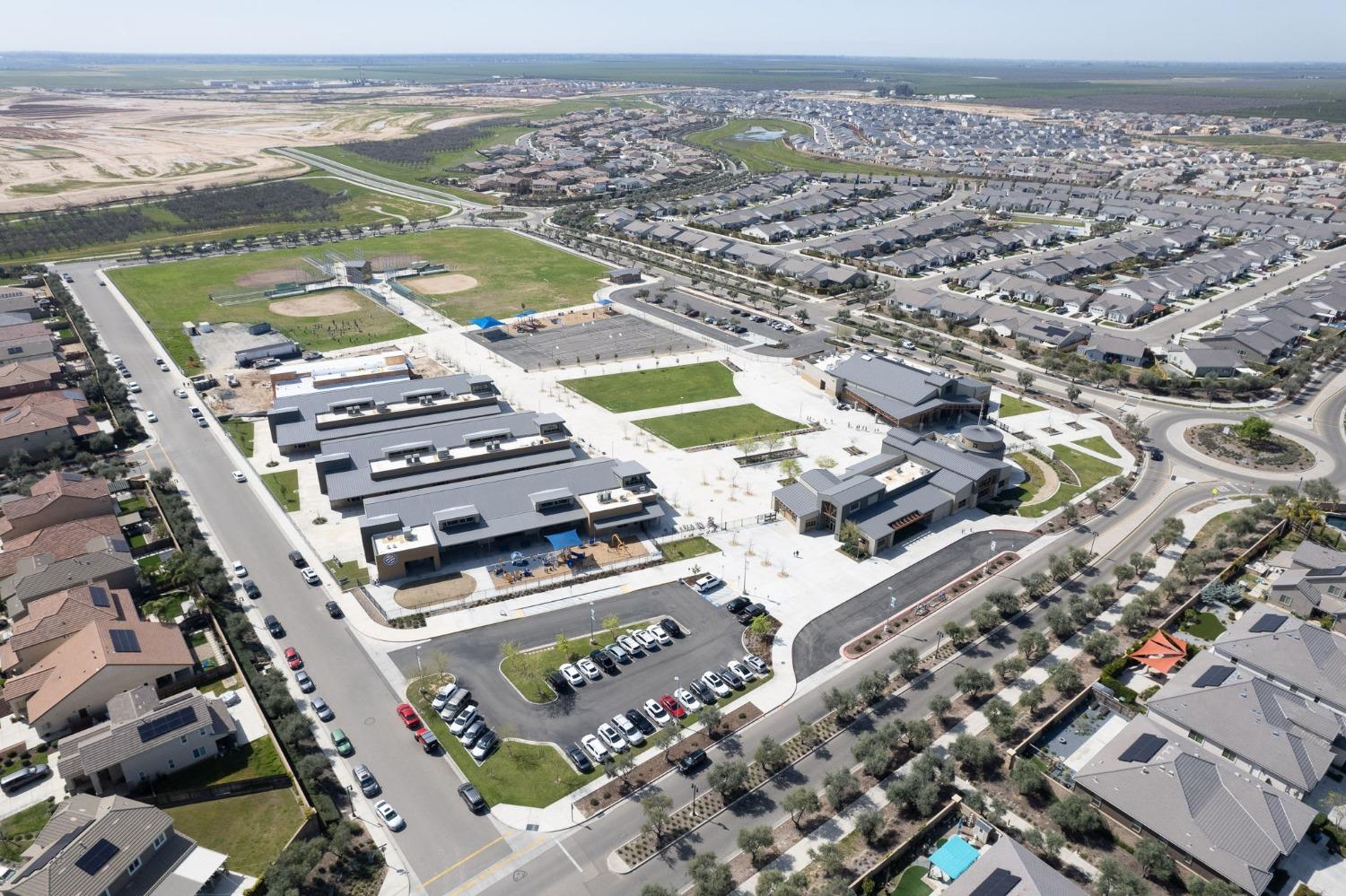 408 Grant Avenue West Madera, CA 93636 - Photo 41 of 42 an aerial view of a city