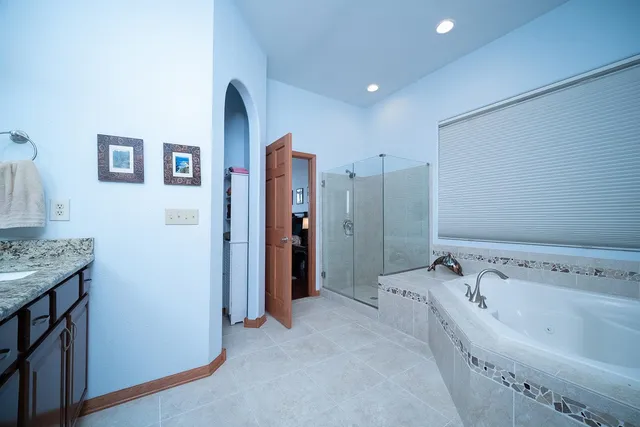 $399,900 | 3765 Lakeview Drive, Winnebago, IL 61088