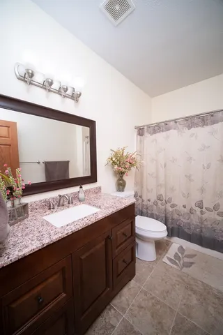 $399,900 | 3765 Lakeview Drive, Winnebago, IL 61088