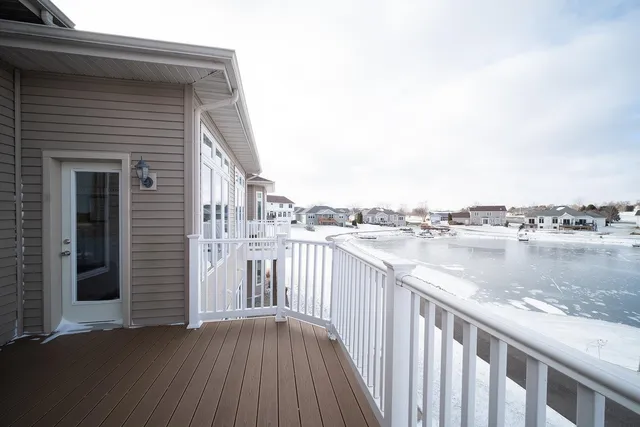 $399,900 | 3765 Lakeview Drive, Winnebago, IL 61088