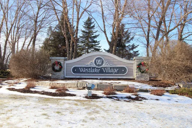 $399,900 | 3765 Lakeview Drive, Winnebago, IL 61088