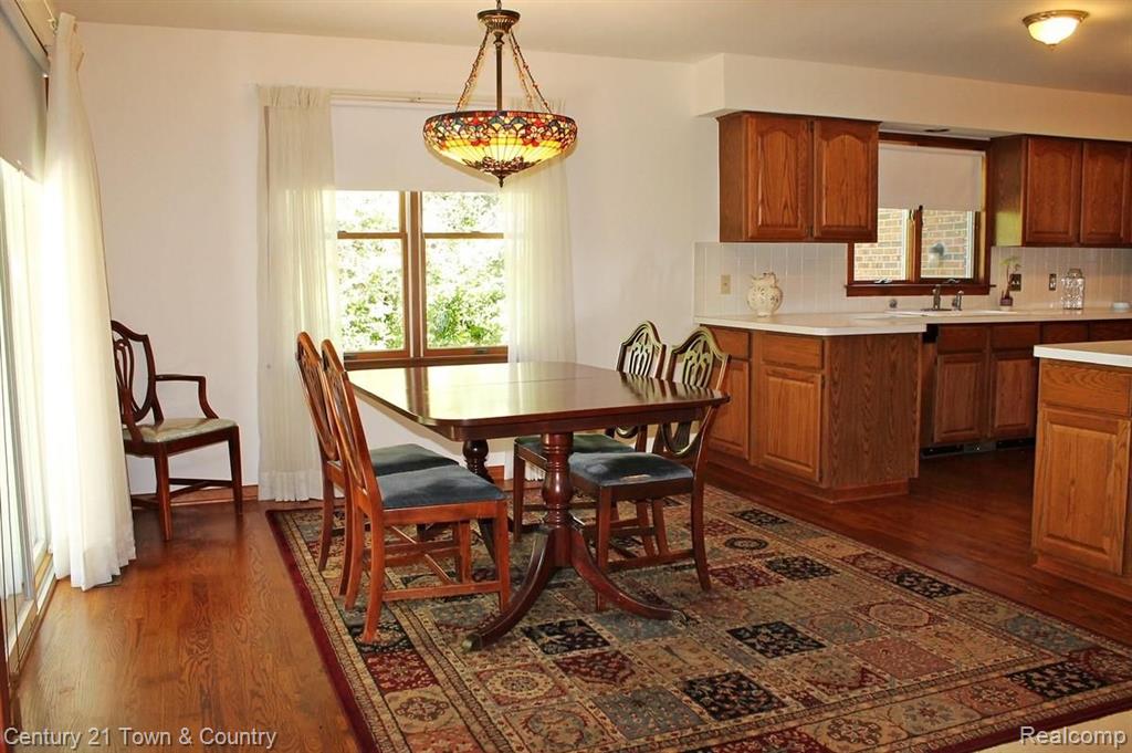 31011 Pear Ridge Farmington Hills, MI 48334 - Photo 17 of 53