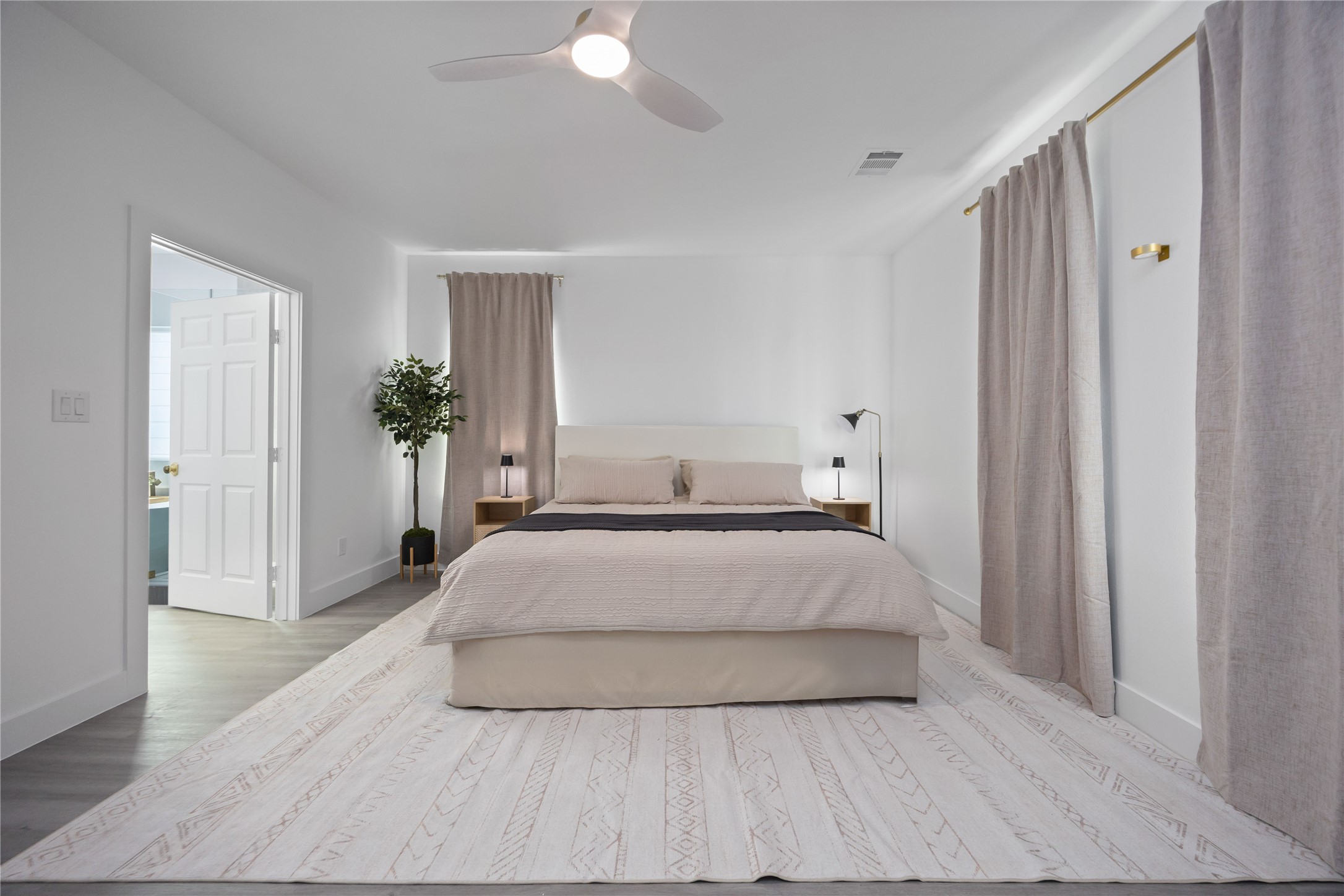 2332 Wavell Street Houston, TX 77088 - Photo 12 of 26