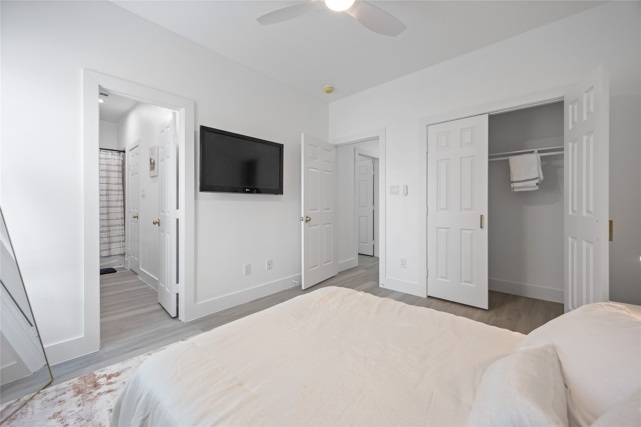 2332 Wavell Street Houston, TX 77088 - Photo 19 of 26