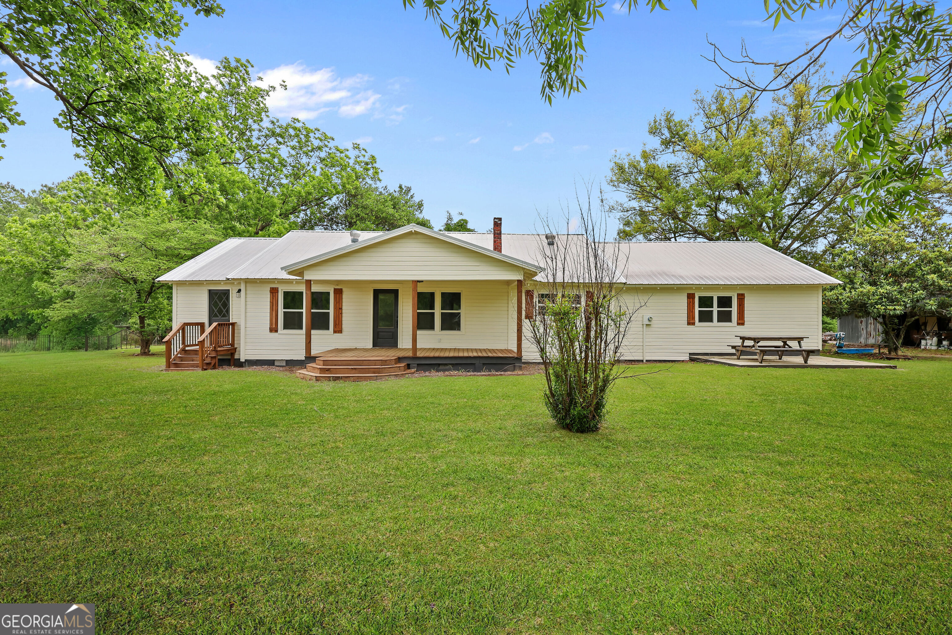 1535 West River Road Baxley, GA 31513 - Photo 1 of 56