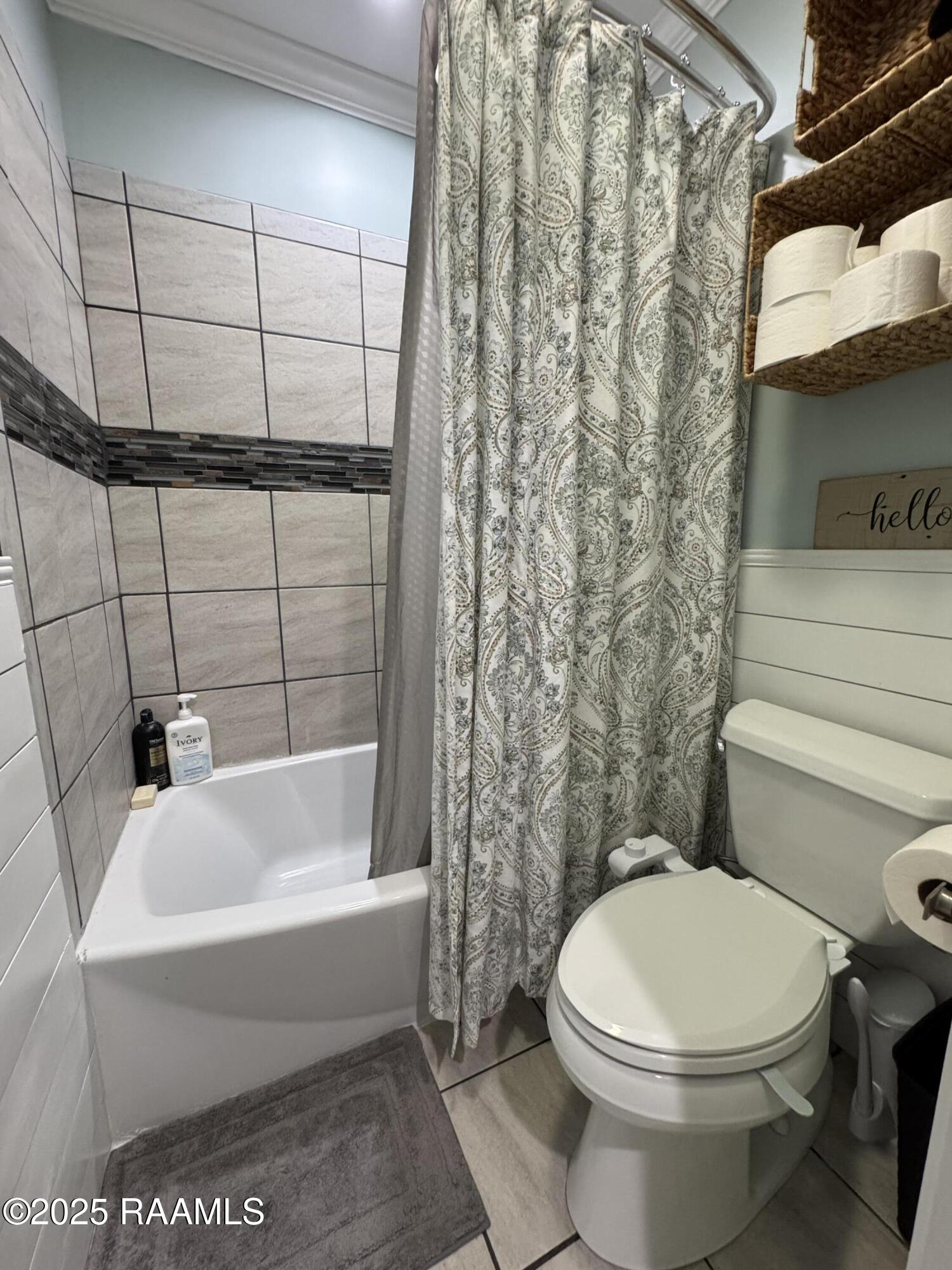 505 South Kibbe Street Erath, LA 70533 - Photo 20 of 25 Bathroom