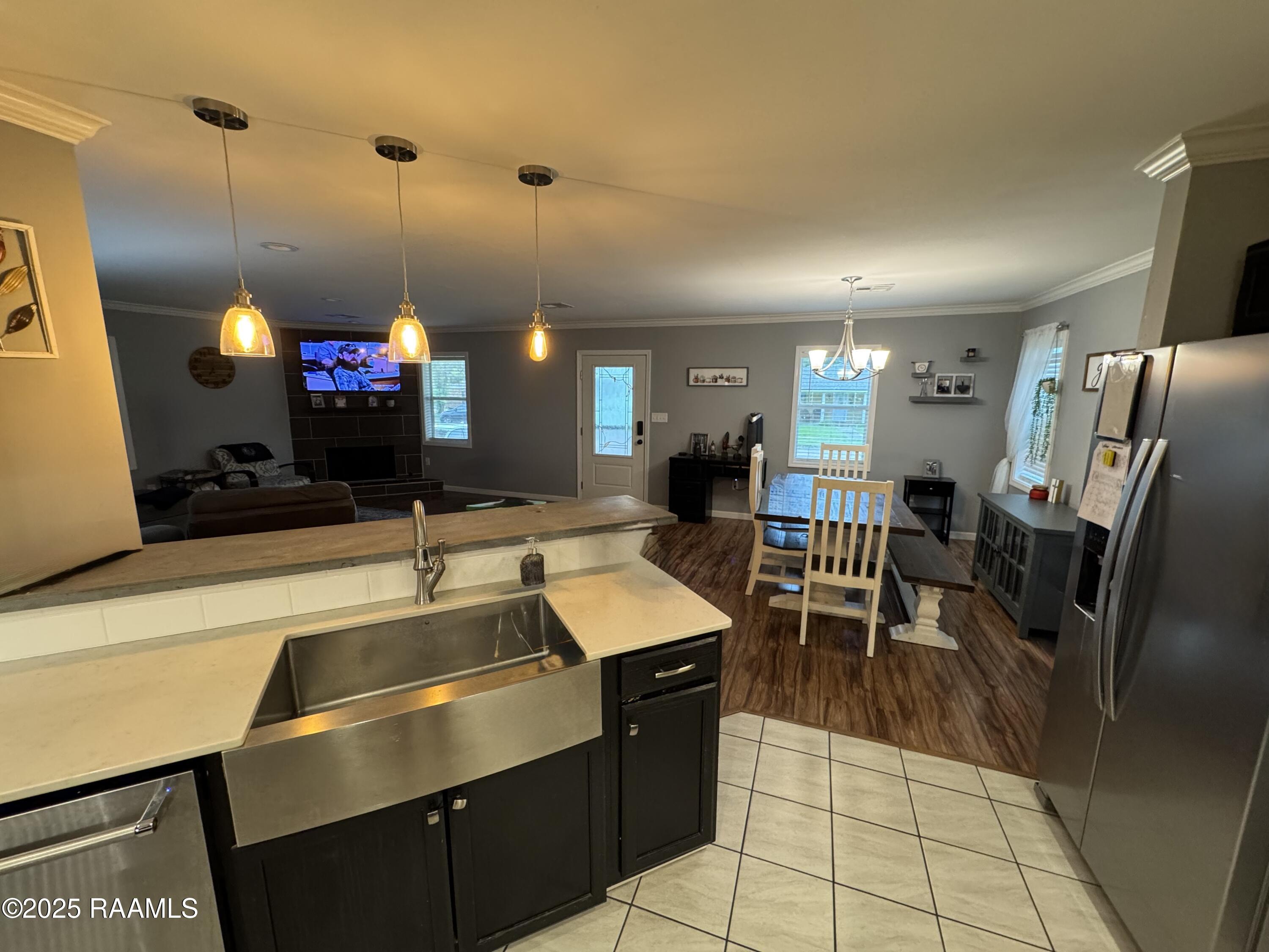 505 South Kibbe Street Erath, LA 70533 - Photo 6 of 25 Dining