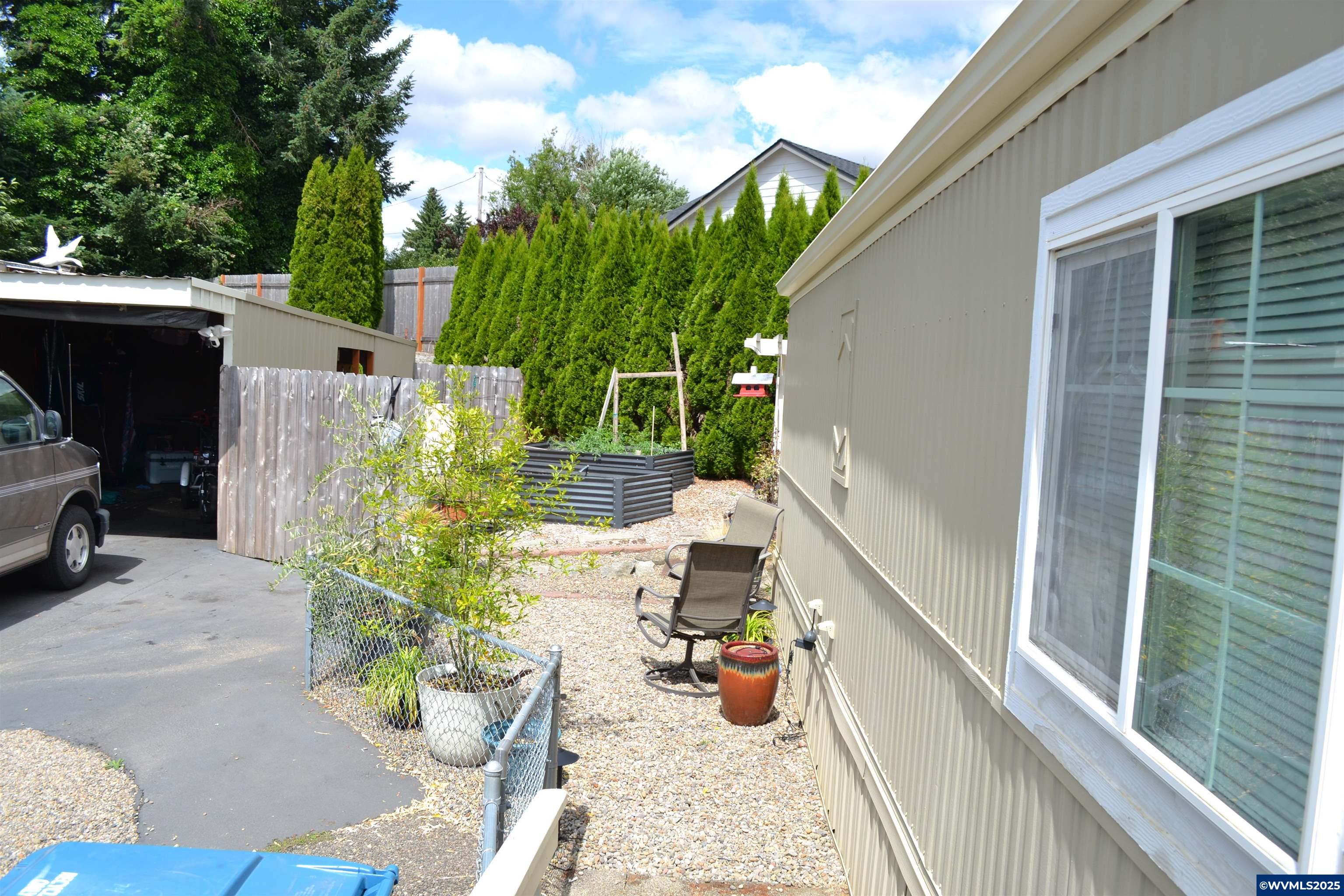 340 Northeast Crest Street, Unit 74 Sublimity, OR 97385 - Photo 4 of 27
