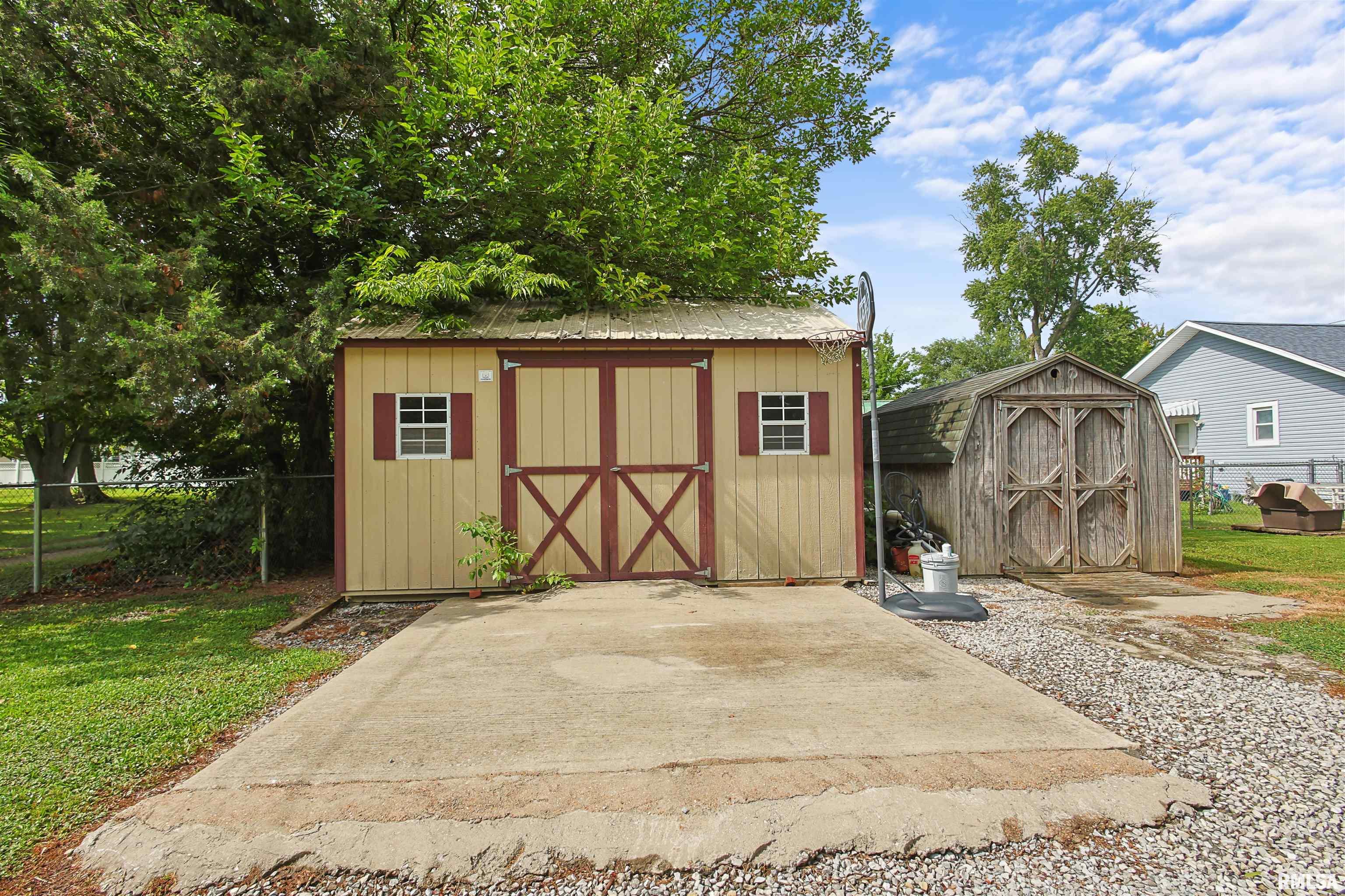 1201 Mcleansboro Street Benton, IL 62812 - Photo 14 of 15