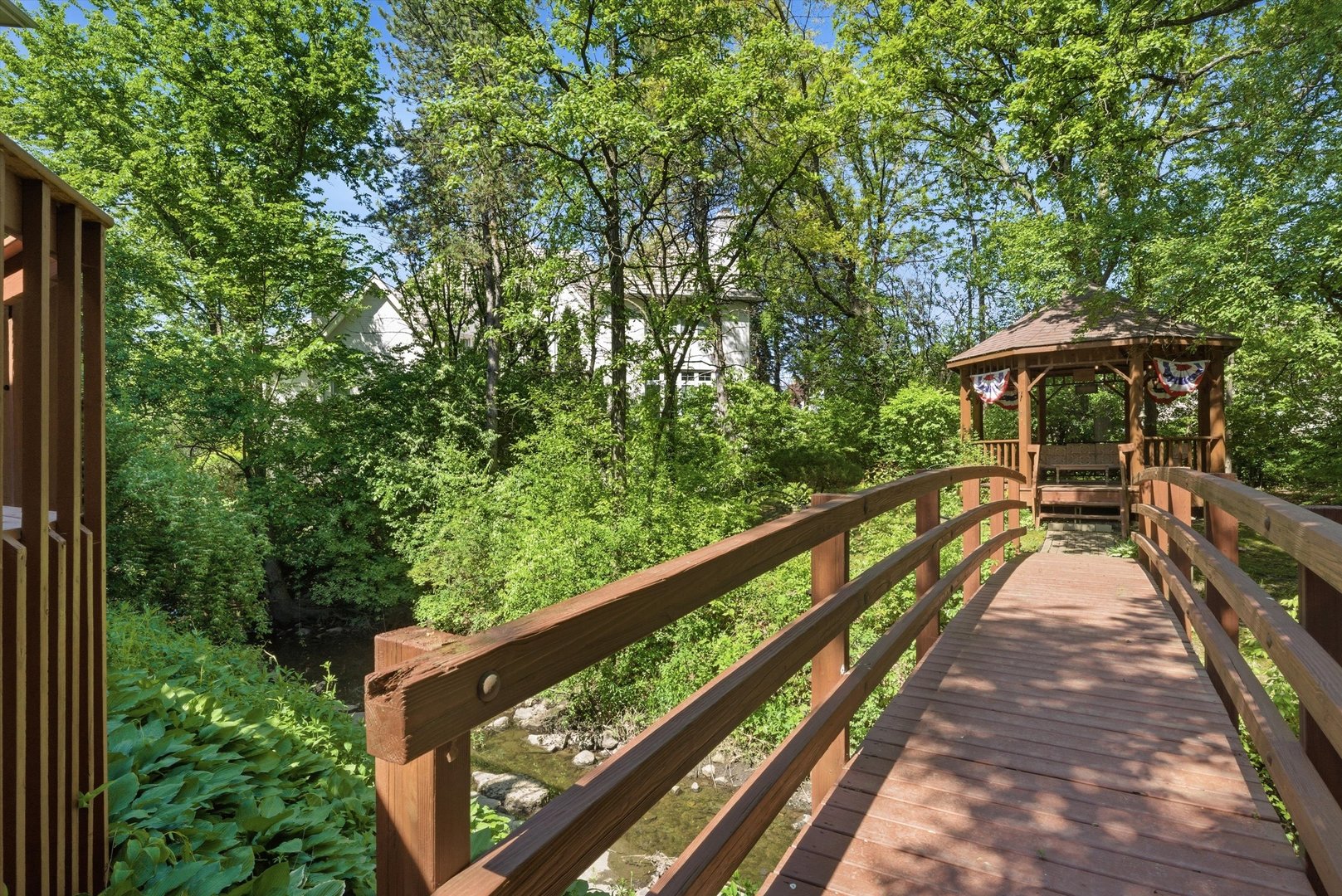 8701 Lake Ridge Drive Darien, IL 60561 - Photo 4 of 38