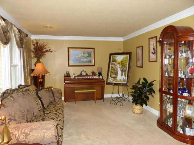 227 Cherokee Road Hendersonville, TN 37075 - Photo 3 of 20 Gallery Image 3