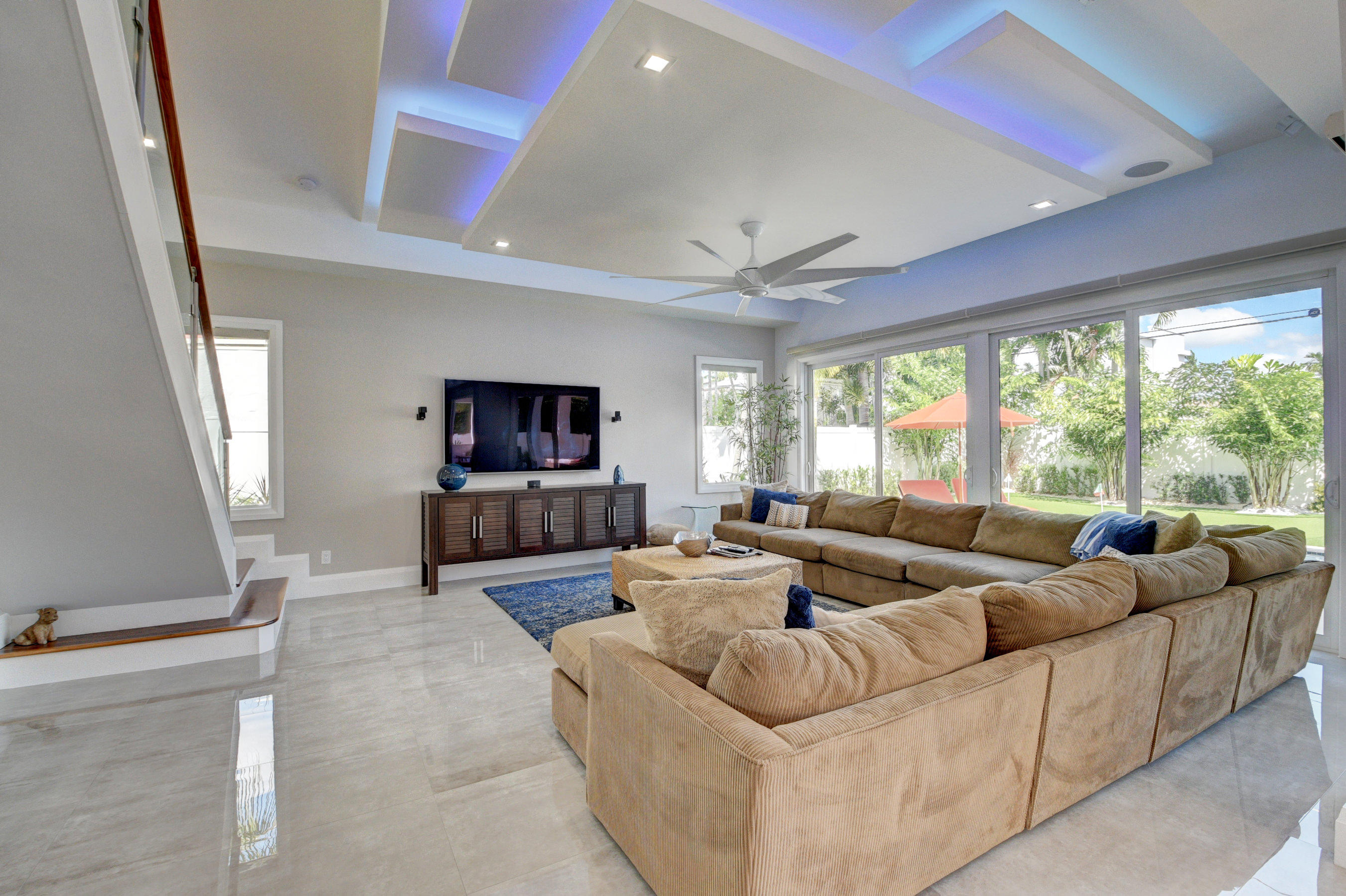 255 Northeast 3rd Court Boca Raton, FL 33432 - Photo 58 of 93 great room