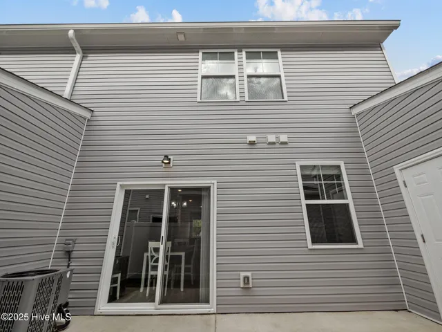 $268,000 | 266 Sandy Cv Lane, Sneads Ferry, NC 28460