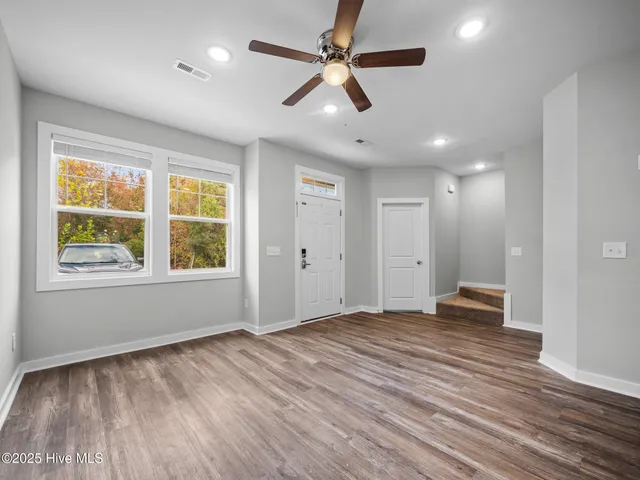 $268,000 | 266 Sandy Cv Lane, Sneads Ferry, NC 28460