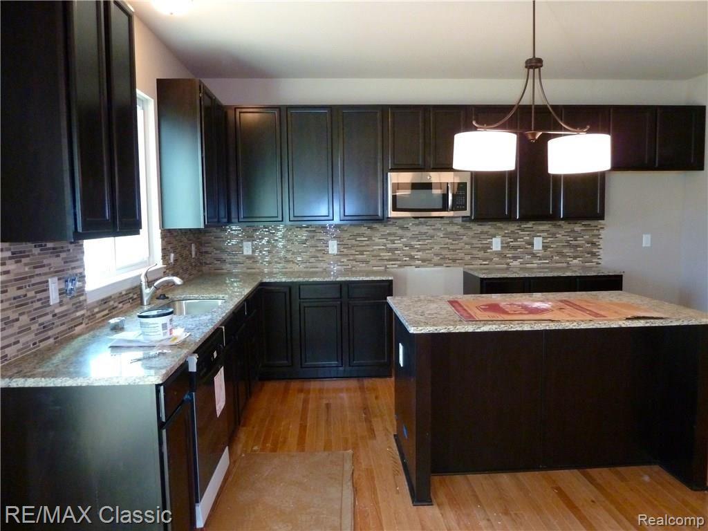 5237 Bradmore Road Warren, MI 48092 - Photo 5 of 13 Gallery Image 5